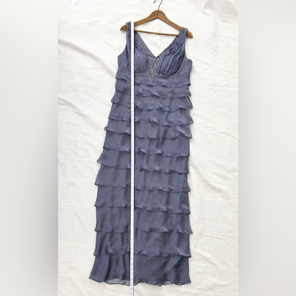 Beaded Tiered Lavender Maxi Dress with V-Neck - Picture 4 of 16